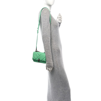 BULGARI Calfskin Matelasse Mini Serpenti Cabochon Crossbody Bag Peridot Green BULGARI Calfskin Matelasse Mini Serpenti Cabochon Crossbody Bag Peridot Green