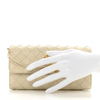 BOTTEGA VENETA Nappa Intrecciato Andiamo Large Flap Wallet White