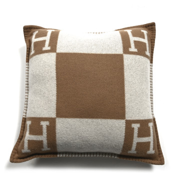 HERMES Wool Cashmere Avalon Pillow PM Ecru Camel