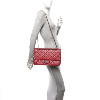 CHANEL Aged Calfskin Quilted 2.55 Reissue 225 Flap Red