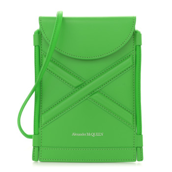 ALEXANDER MCQUEEN Calfskin The Curve Micro Crossbody Pouch Bag Kelly Green ALEXANDER MCQUEEN Calfskin The Curve Micro Crossbody Pouch Bag Kelly Green