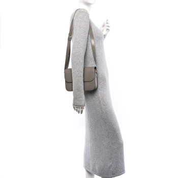 CELINE Shiny Calfskin Medium Triomphe Pebble