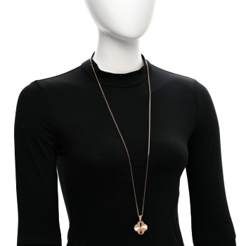 VAN CLEEF & ARPELS 18K Rose Gold Diamond Mother of Pearl 28mm Alhambra Secret Pendant Quartz Watch