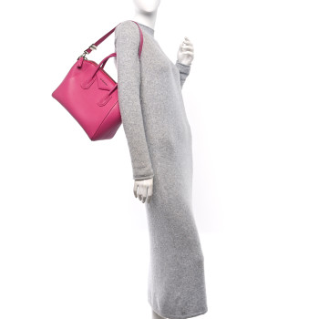 GIVENCHY Sugar Goatskin Small Antigona Fuchsia