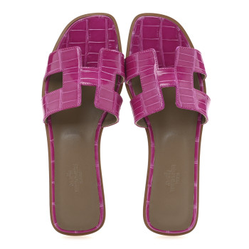 HERMES Shiny Alligator Oran Sandals 38 Rose Sheherazade