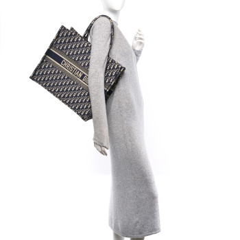 CHRISTIAN DIOR Oblique Large Book Tote Blue Multicolor CHRISTIAN DIOR Oblique Large Book Tote Blue Multicolor