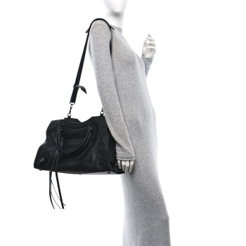 BALENCIAGA Grained Calfskin Neo Classic Black Hardware Medium City Black