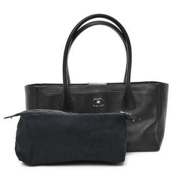 CHANEL Calfskin Small Cerf Executive Shopper Tote Black