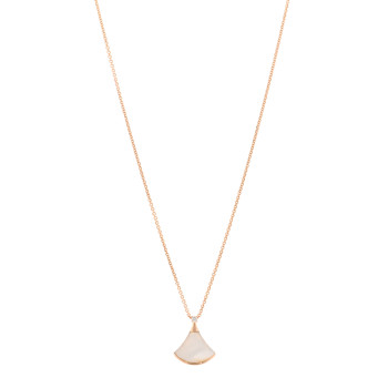 BULGARI 18K Rose Gold Diamond Mother of Pearl Small Divas' Dream Pendant Necklace BULGARI 18K Rose Gold Diamond Mother of Pearl Small Divas' Dream Pendant Necklace