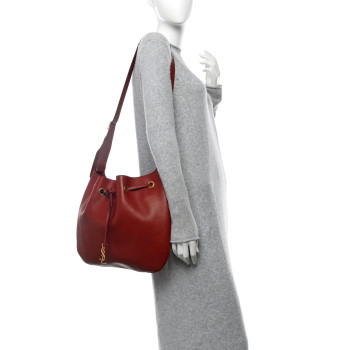 SAINT LAURENT Smooth Calfskin Paris VII Large Flat Hobo Red