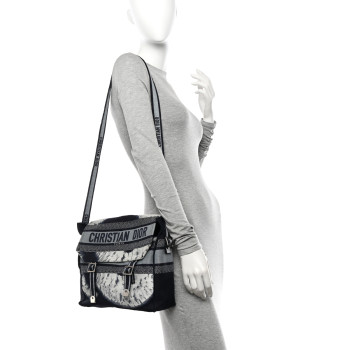 CHRISTIAN DIOR Canvas Embroidered Tie Dye Diorcamp Messenger Blue Multicolor CHRISTIAN DIOR Canvas Embroidered Tie Dye Diorcamp Messenger Blue Multicolor